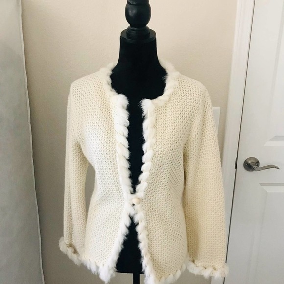 Jones New York Cream Angora Mix Cardigan Size Medium - Picture 3 of 5
